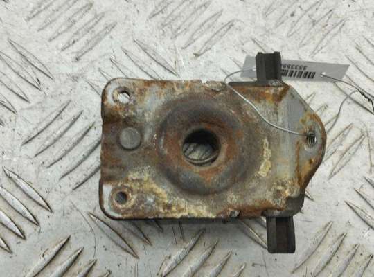 Купить Замок капота на BMW 3 E46 (1998-2006) Замок капота BM3707239 на BMW 3 E46 (1998-2006)