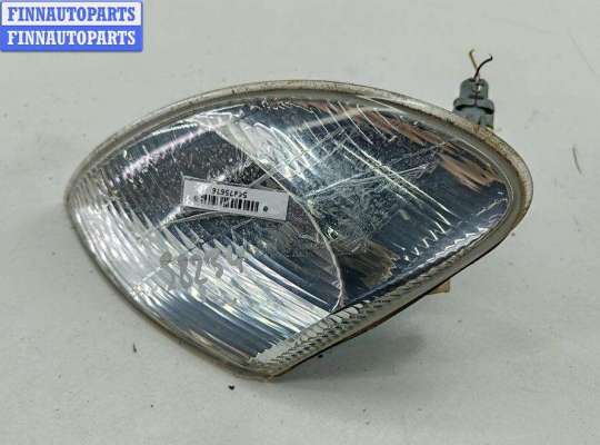Поворотник (указатель поворота) правый RN1575055 на Renault Scenic I (1996-2003)