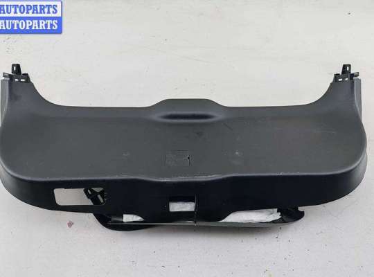 купить Обшивка крышки багажника на Mazda 3 (2018- ) BP