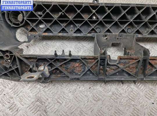 купить Рамка передняя (панель кузовная, телевизор) на Ford Focus I (1998-2005)