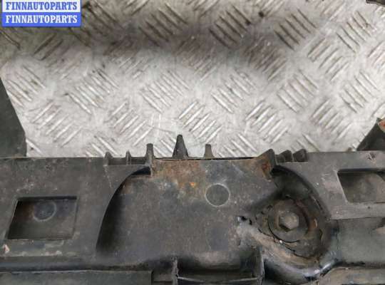 купить Рамка передняя (панель кузовная, телевизор) на Ford Focus I (1998-2005)