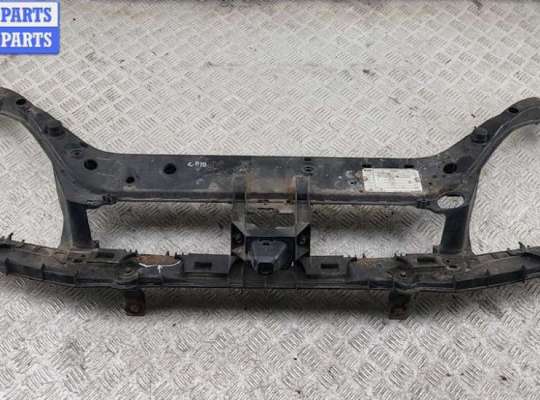 купить Рамка передняя (панель кузовная, телевизор) на Ford Focus I (1998-2005)