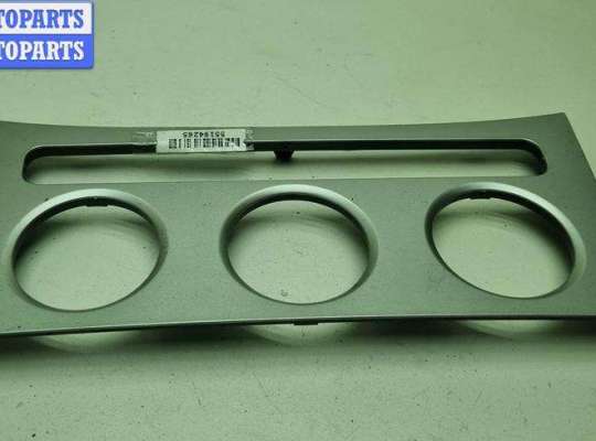 Купить Накладка декоративная на торпедо на Volkswagen Passat B6 Накладка декоративная на торпедо VG2587866 на Volkswagen Passat B6