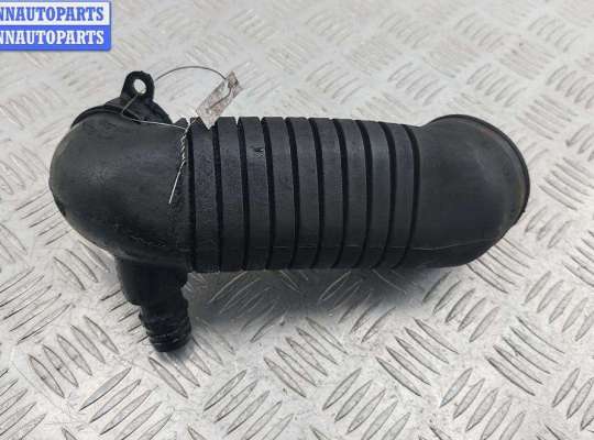 купить Патрубок турбины на Volkswagen Passat B5