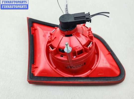 купить Фонарь крышки багажника правый на Volkswagen Passat B6