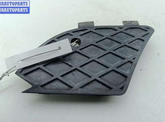 купить Решётка (заглушка) в бампер на Mercedes E-Class W210 (1995-2002)