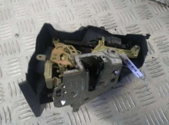 купить Замок двери задней левой на Mercedes C-Class W202 (1993-2000)