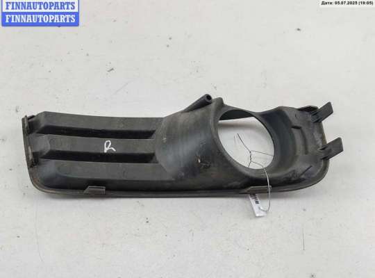 купить Рамка фары противотуманной правой на Ford C-Max