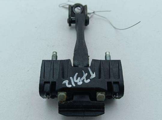 купить Ограничитель открывания двери передней на Peugeot 407