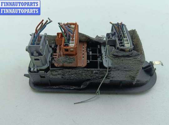 купить Блок кнопок управления стеклоподъемниками на Renault Scenic II (2003-2009)