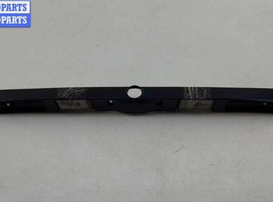 Купить Накладка подсветки номера на BMW 3 E36 (1991-2000) Накладка подсветки номера BM3547389 на BMW 3 E36 (1991-2000)