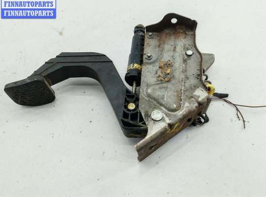 Педаль сцепления VG2706032 на Volkswagen Crafter