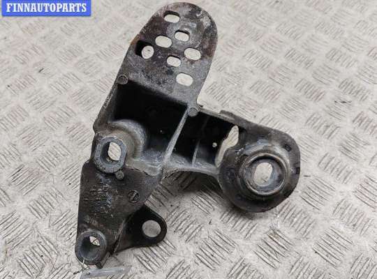 Кронштейн прочее на Volkswagen Passat B5+ (3B, GP)
