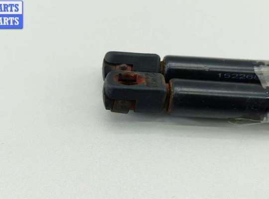 купить Амортизатор крышки (двери) багажника на BMW 3 E90/E91/E92/E93 (2005-2013)