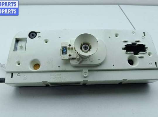 купить Щиток приборный (панель приборов) на Volkswagen Passat B4