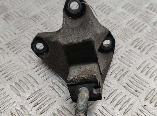 купить Кронштейн КПП опорный на Ford Focus I (1998-2005)