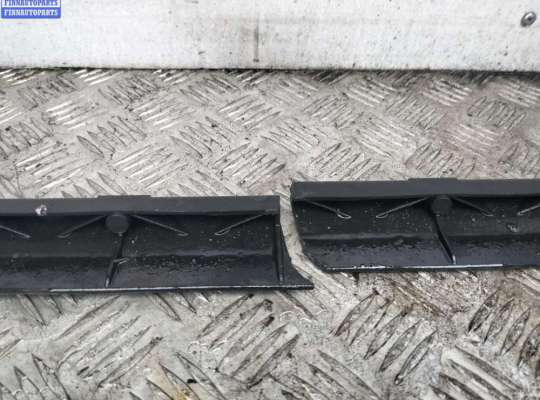 купить Рамка передняя (панель кузовная, телевизор) на Volkswagen Touareg