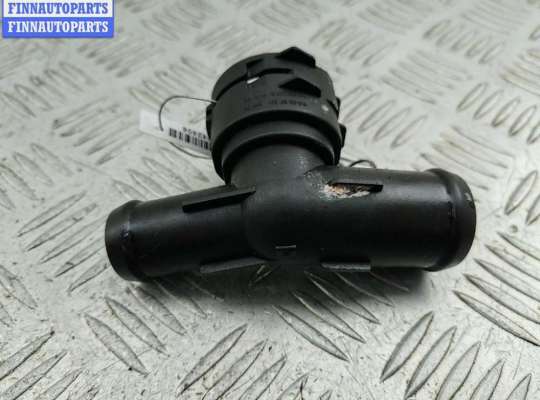 купить Фланец (тройник) системы охлаждения на Volkswagen Golf-5