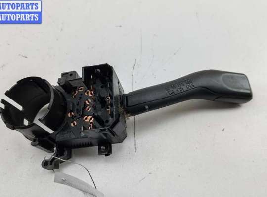 купить Переключатель поворотов на Volkswagen Passat B5