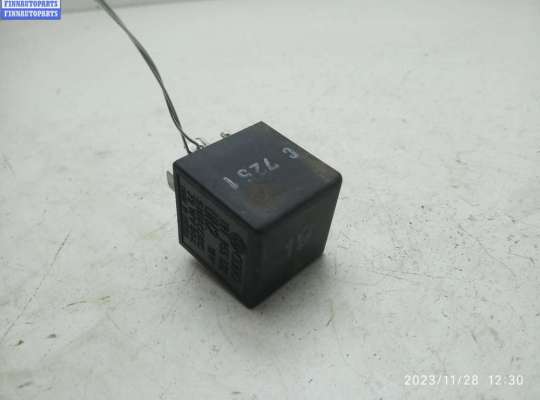 купить Реле стеклоочистителя (дворников) на Volkswagen Transporter T4