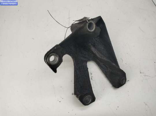 купить Кронштейн двигателя опорный на Audi A4 B6 (2001-2004)