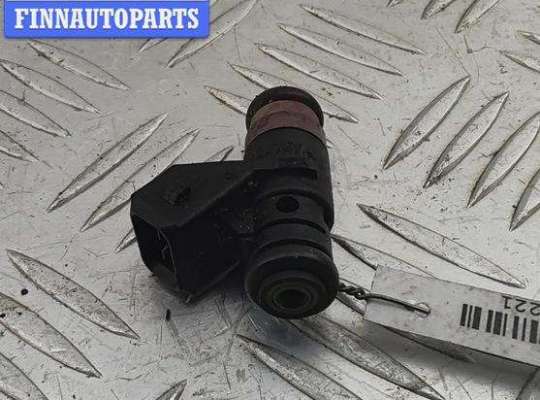 купить Форсунка топливная на Renault Scenic II (2003-2009)