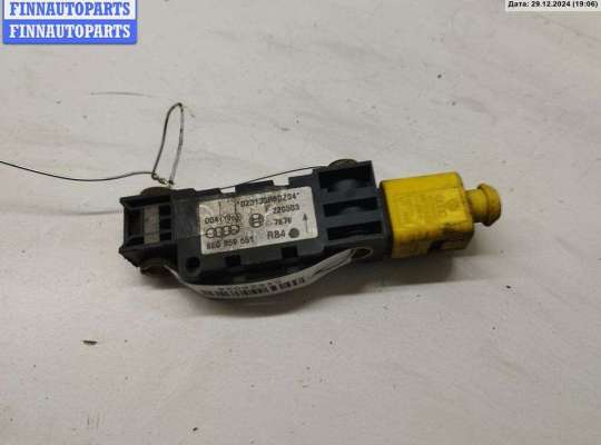 Датчик удара (Airbag) AU1429296 на Audi A4 B6 (2001-2004)