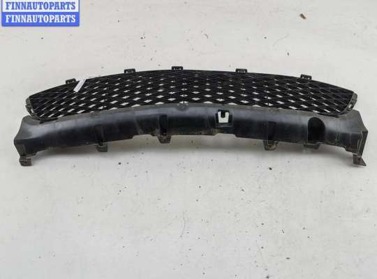 Решётка (заглушка) в бампер MZ652019 на Mazda 3 (2003-2008) BK