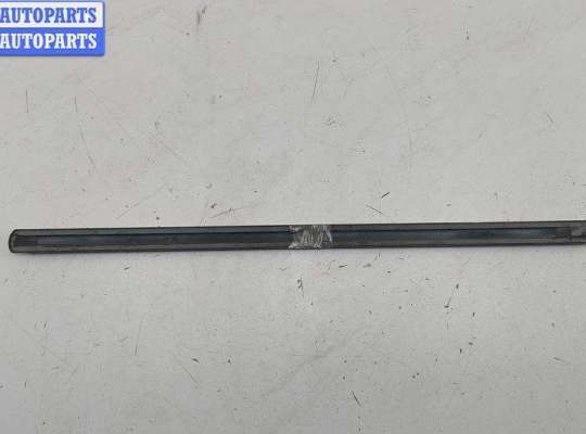 купить Молдинг двери задней левой на Ford Mondeo III (2000-2007)