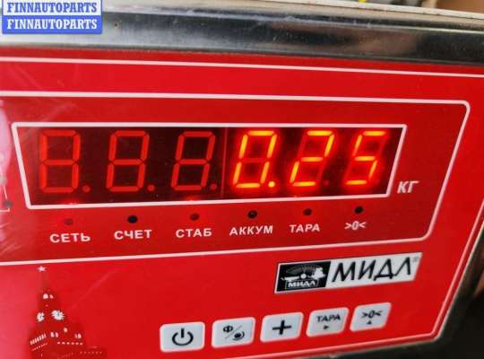 купить Молдинг стекла двери передней левой наружный на Volkswagen Passat B5