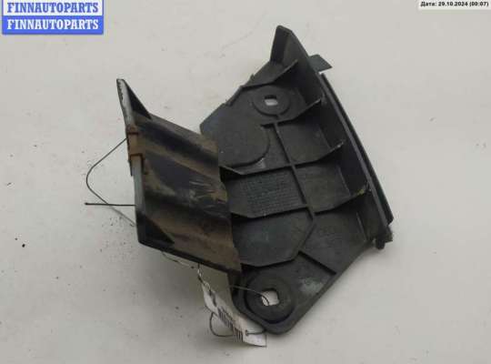 Кронштейн бампера на Audi TT (8N)