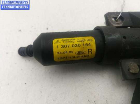 Форсунка омывателя фары / стекла на Ford Mondeo III