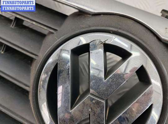 купить Решетка радиатора на Volkswagen Passat B6