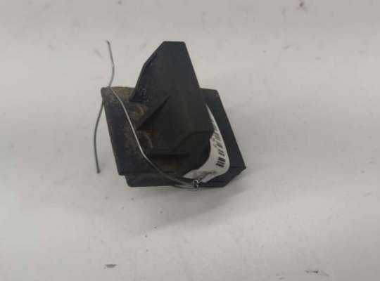 купить Кронштейн крепления на Audi A6 C4 (1994-1997)