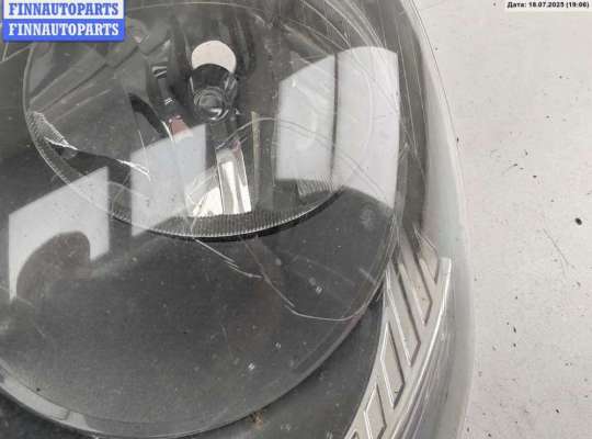 Фара передняя на Volkswagen Golf V (1K)