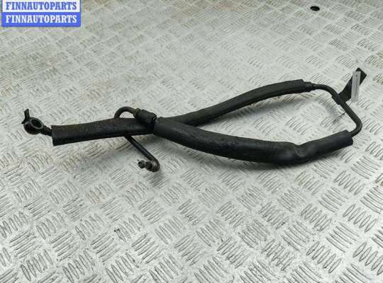 Патрубок (трубка, шланг) на Volkswagen Transporter T4