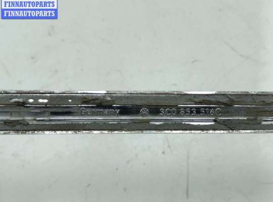 купить Молдинг двери передней правой на Volkswagen Passat B6