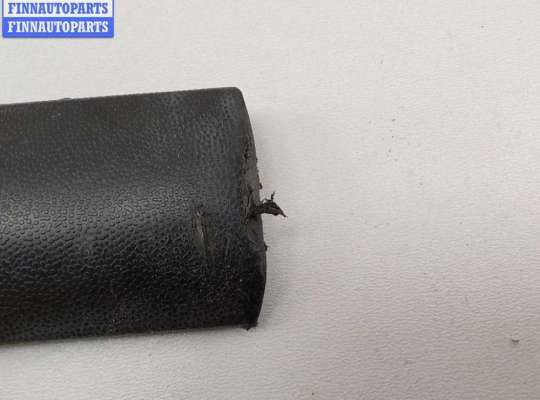 купить Молдинг двери передней правой на Volkswagen Passat B5