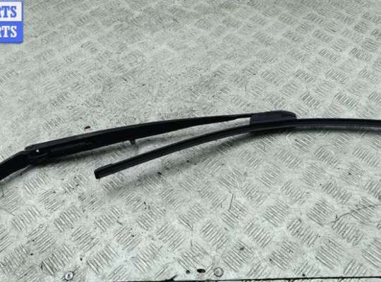 купить Щеткодержатель (поводок стеклоочистителя) передний на BMW 3 E46 (1998-2006)