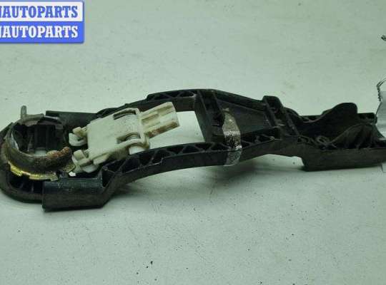 купить Корпус (держатель) ручки двери передней правой на Seat Altea