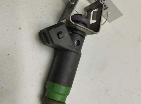 купить Форсунка топливная на Ford C-Max