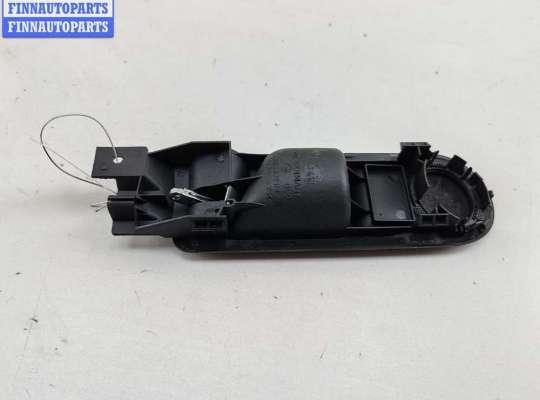 купить Ручка двери внутренняя задняя левая на Volkswagen Passat B5