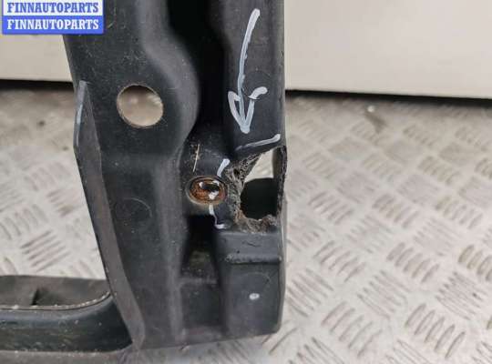 Панель передняя (телевизор) на Volkswagen Golf IV (1J)