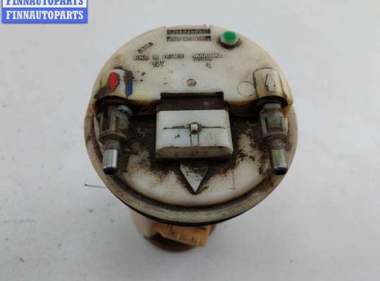 Насос топливный MT572621 на Mitsubishi Carisma