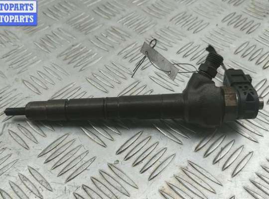 купить Форсунка топливная на Volkswagen Passat B7