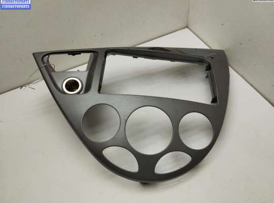 купить Рамка магнитолы на Ford Focus I (1998-2005)