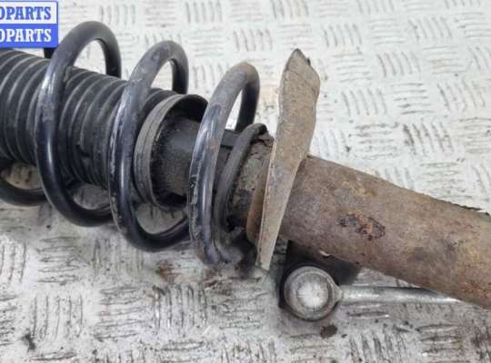 купить Стойка подвески передняя правая на Volkswagen Passat B6