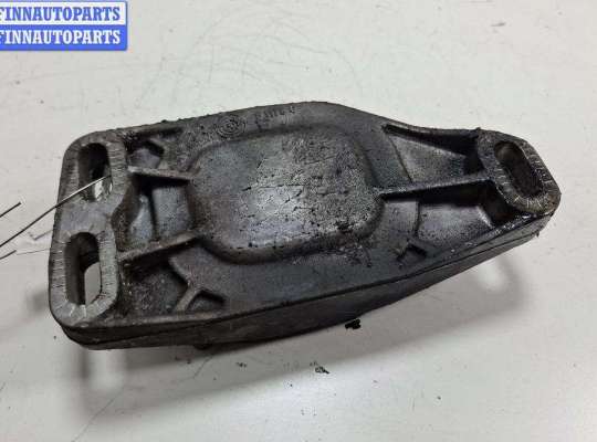 купить Кронштейн крепления на Volkswagen Passat B5