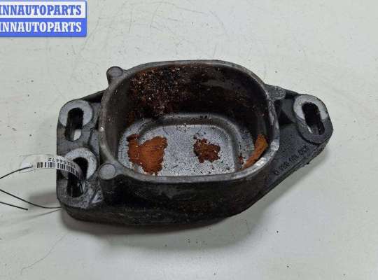 купить Кронштейн крепления на Volkswagen Passat B5