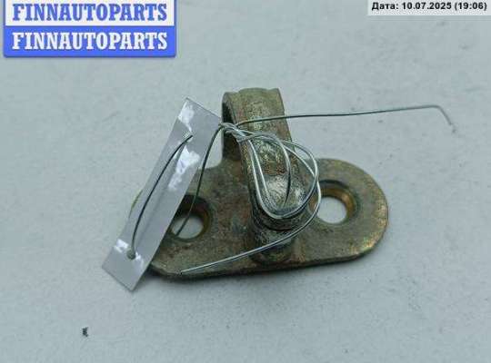 купить Ответная часть (скоба) замка двери на Volkswagen Passat B4